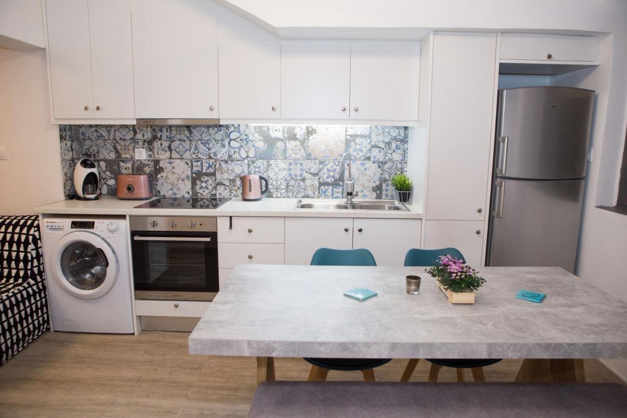 Stylish, Comfortable, Basement Loft-like With Amenities